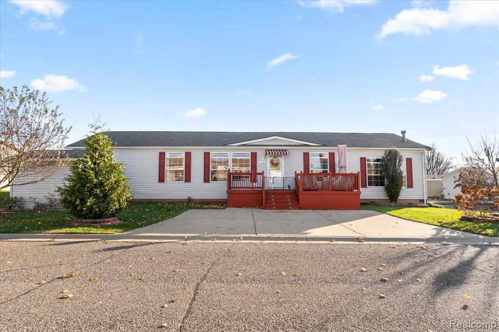 11201 Woodchester Court, South Lyon, MI 48178 — front exterior