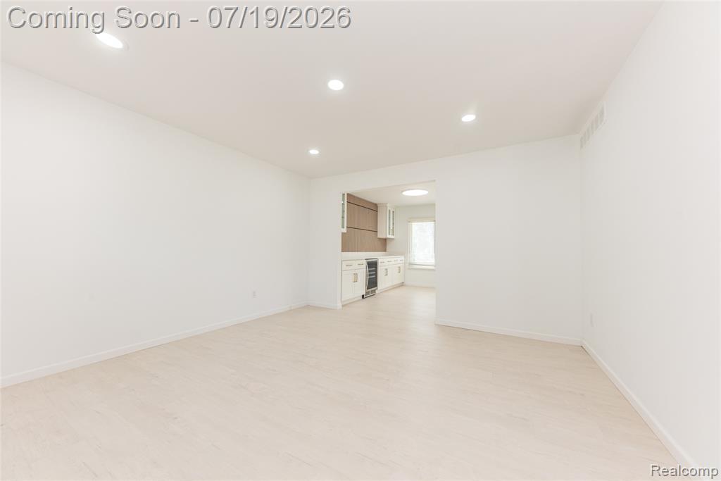 5994 Kingsfield Drive, West Bloomfield, MI — Photo 17