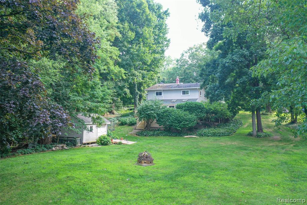 1938 Lakeview Drive, Lapeer, MI 48446 — Photo 28