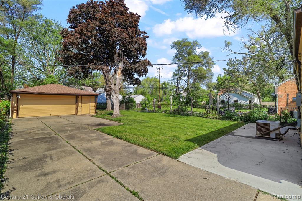 6539 Forrer Street, Detroit, MI 48228 — Photo 23