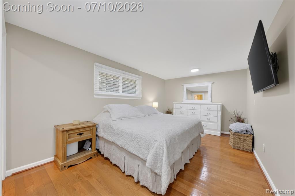800 Hinford Avenue, Lake Orion, MI 48362 — Photo 12
