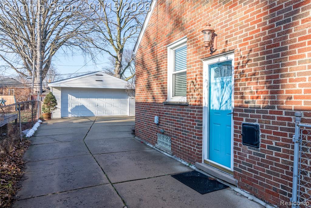9943 Leverne, Redford, MI 48239 — Photo 8