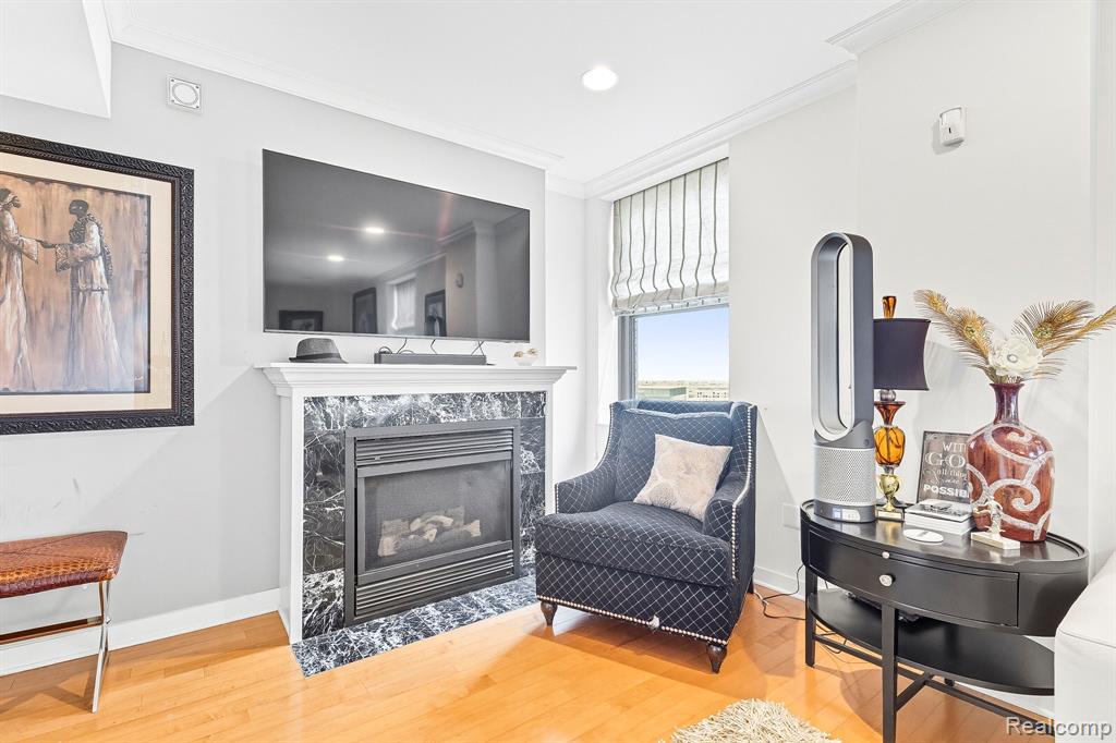 1135 Shelby Street - Photo 4