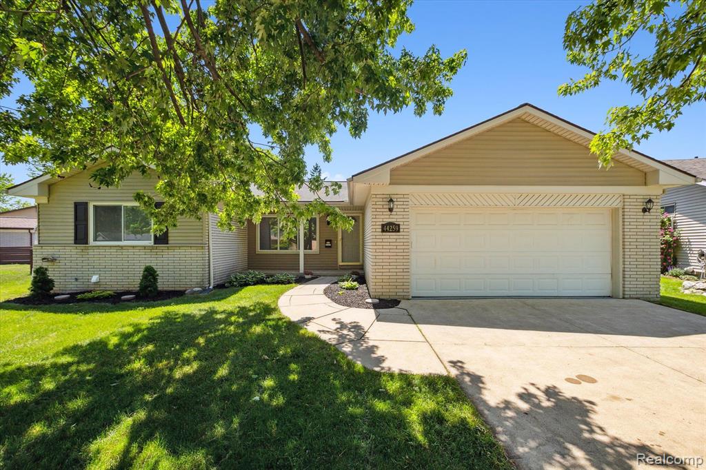 44259 N UMBERLAND Circle, Canton, MI 48187 — front exterior