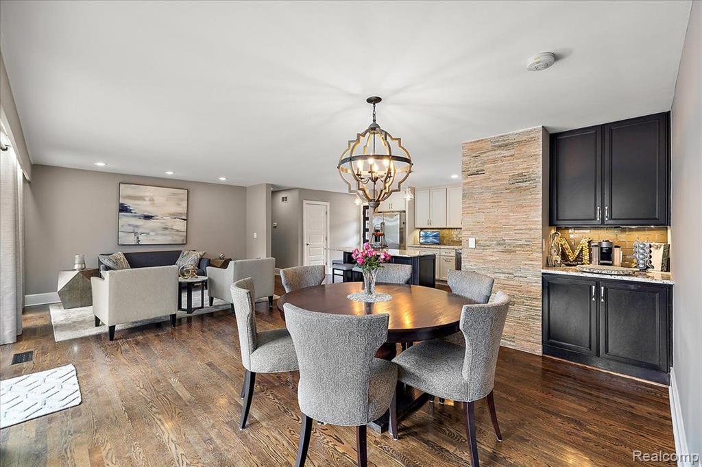 80 MAYWOOD Avenue, Bloomfield Hills, MI 48304 — Photo 13