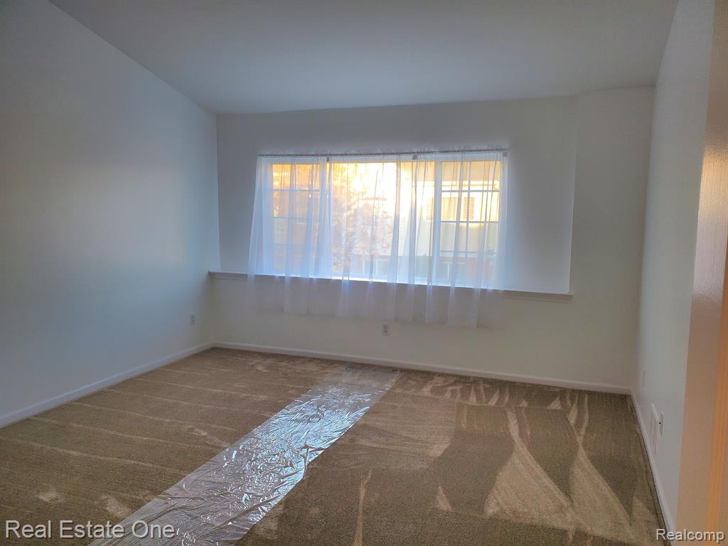 23061 FAIRLANE Boulevard, N-27, Woodhaven, MI 48183 — Photo 9