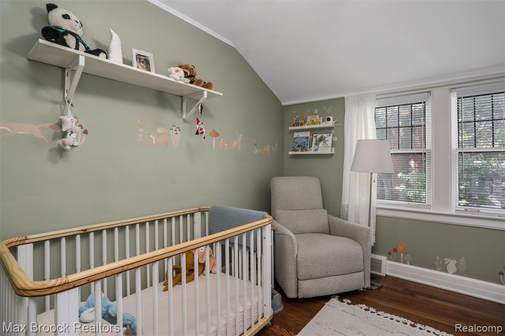 454 W Oakridge Street, Ferndale, MI 48220 — Photo 25