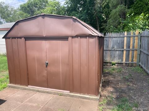 5630 N CROWN Street, Westland, MI — Photo 11