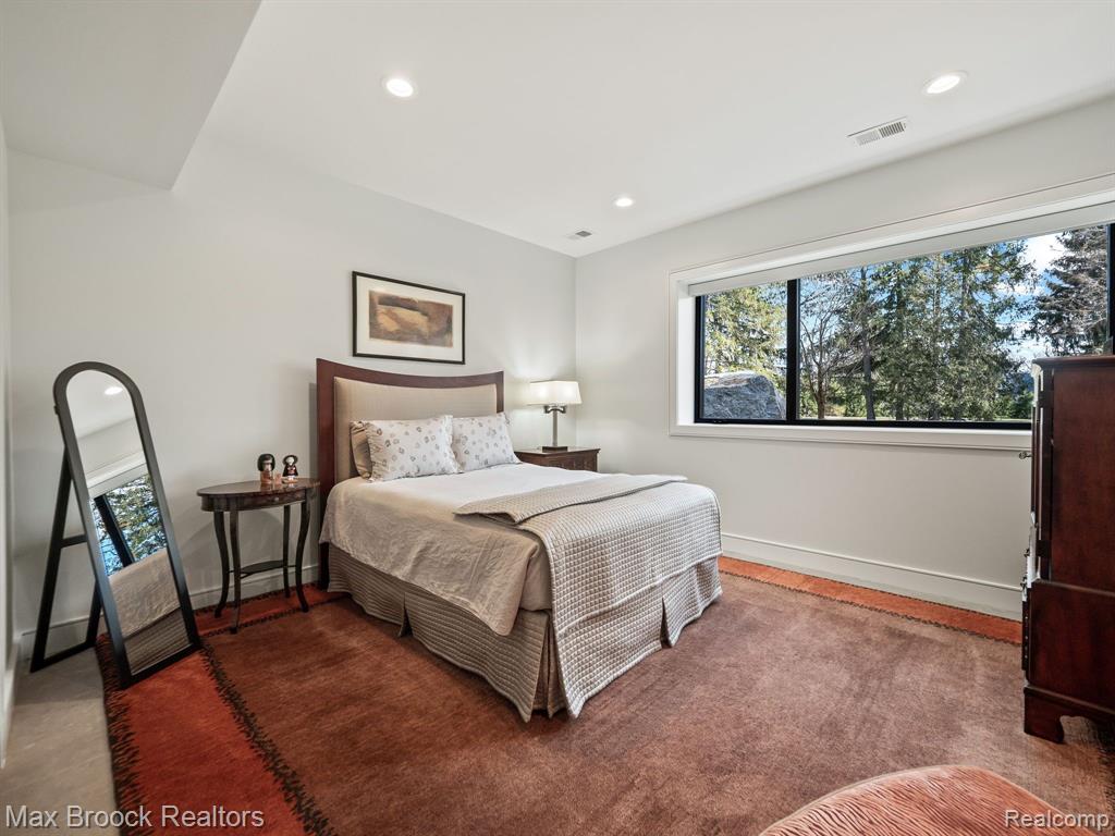 4890 Charing Cross Road, Bloomfield Hills, MI 48304 — Photo 36