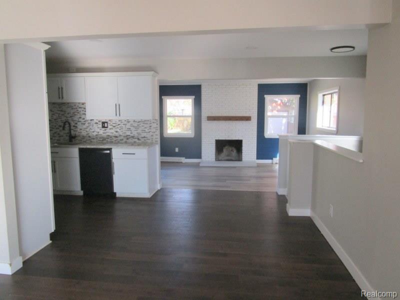 24681 Saint Paul Boulevard, Harrison Township, MI — Photo 3