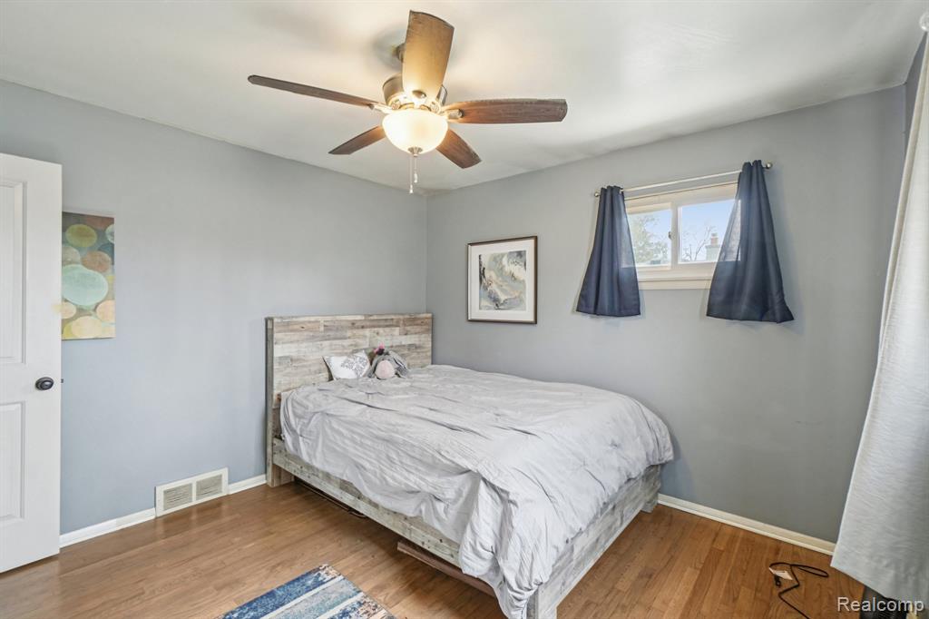 630 Peacock Avenue, Pontiac, MI 48340 — Photo 13