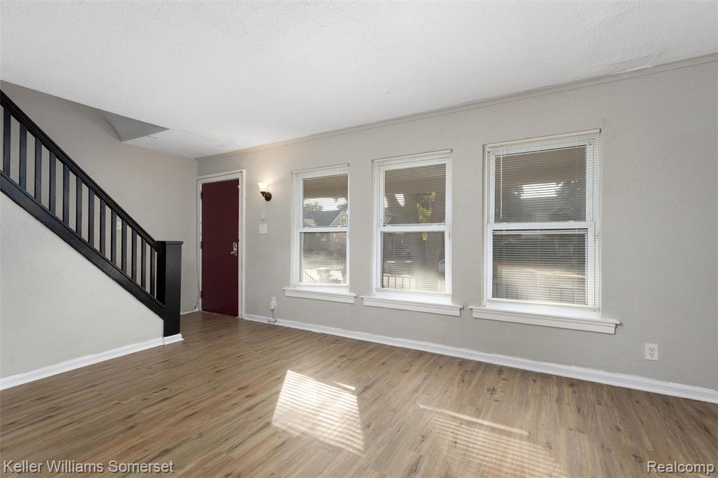 9204 Wayburn Street, Detroit, MI 48224 — Photo 5