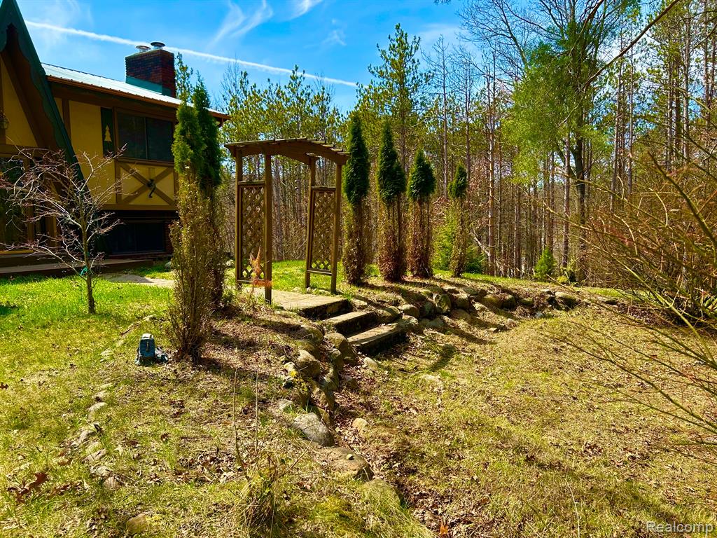 400 WOLFE Road, Ortonville, MI 48462 — Photo 8