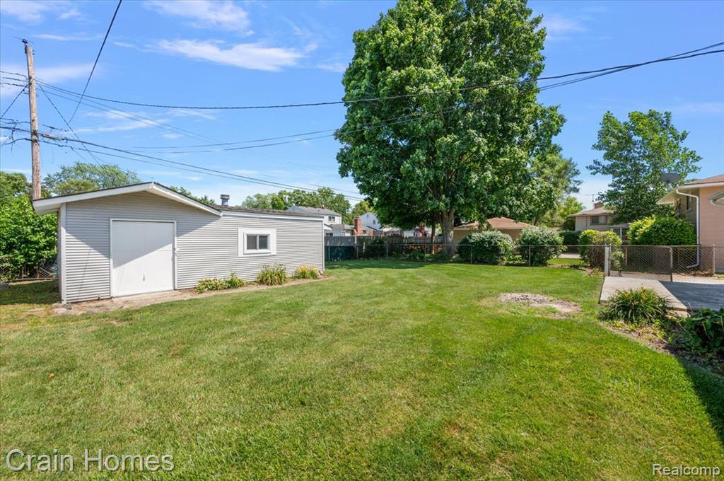 39648 Parklawn Drive, Sterling Heights, MI 48313 — Photo 4