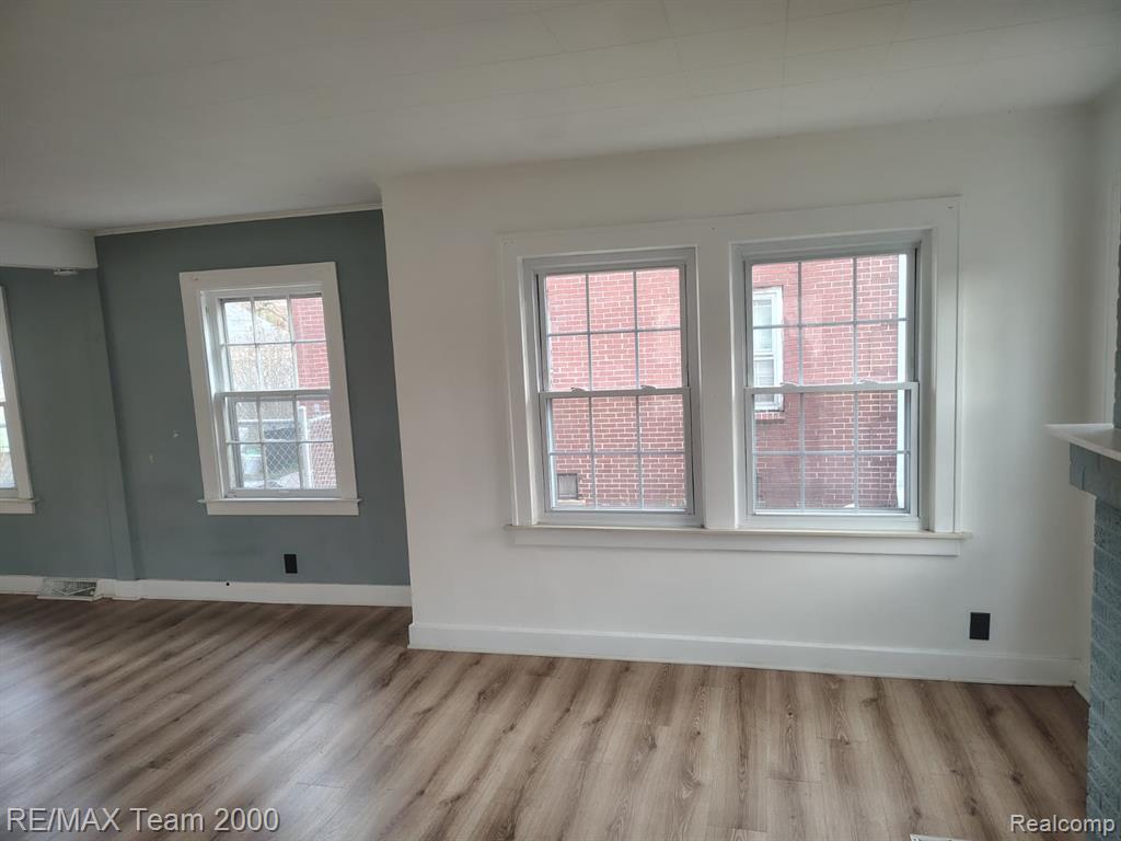 15092 Faust Avenue, Detroit, MI 48223 — Photo 6