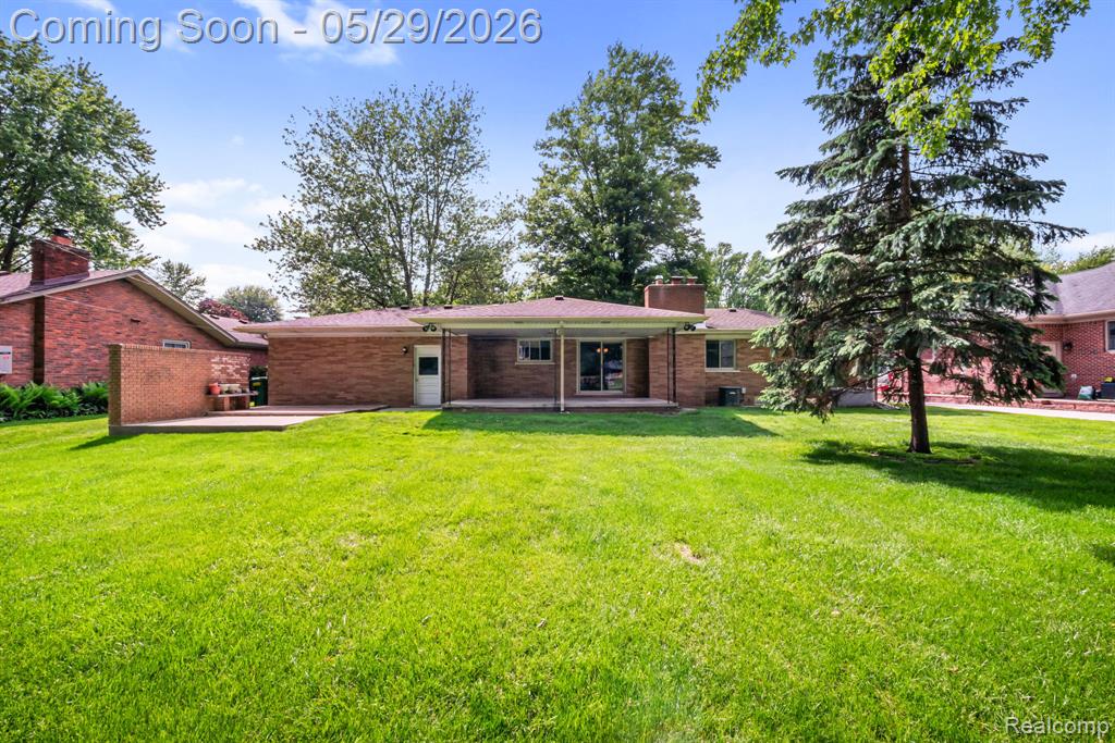 38230 Chartier Street, Harrison Township, MI — Photo 48