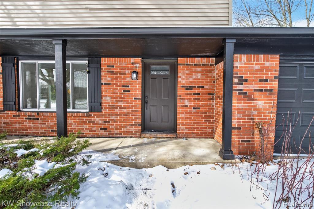 3351 Harvey Lake Road, Highland, MI 48356 — Photo 5