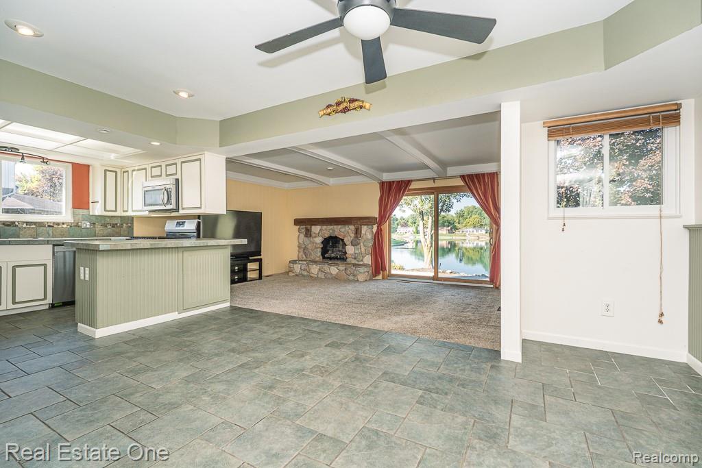 6621 Northpoint Drive, Troy, MI 48085 — Photo 22