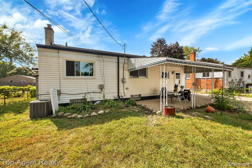 545 SONIA Avenue, Madison Heights, MI 48071 — Photo 25