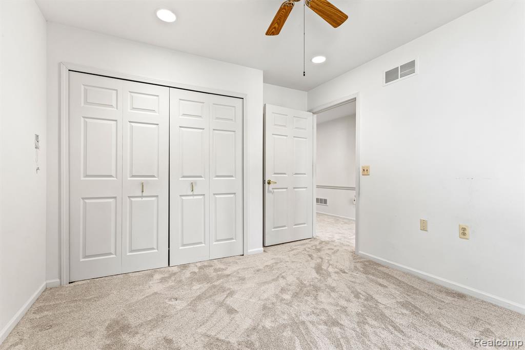 21370 MULBERRY Court, 57, Farmington Hills, MI 48336 — Photo 7