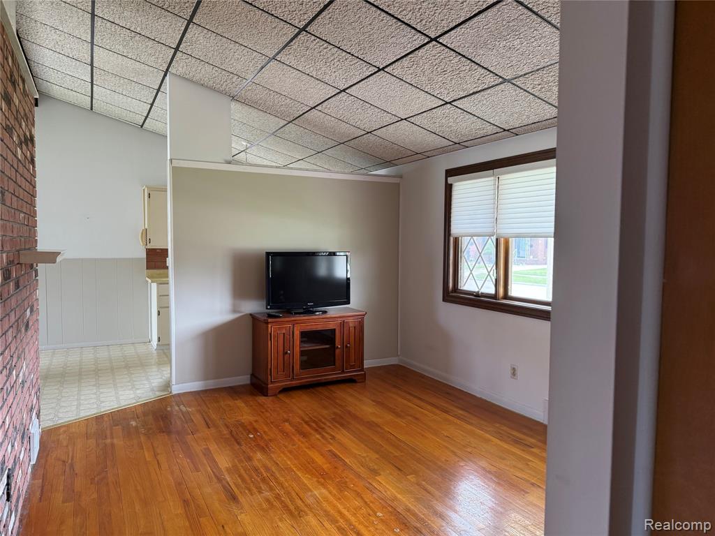 15258 Travis Street, Southgate, MI 48195 — Photo 6