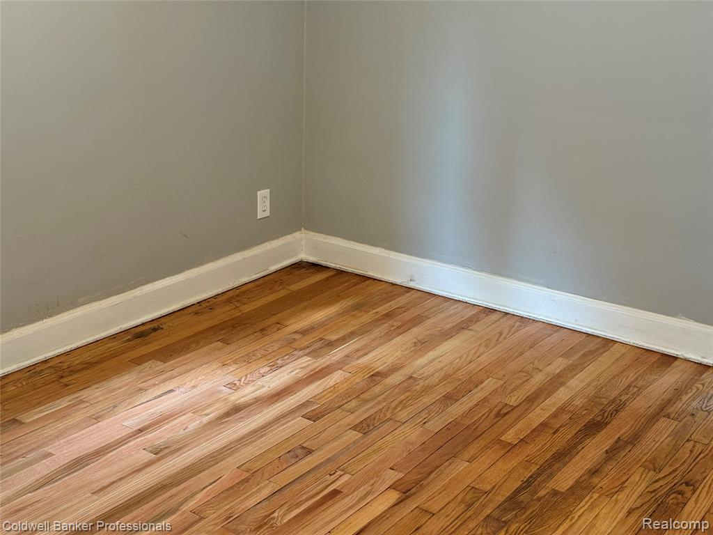 9141 Wayburn Street, Detroit, MI 48224 — Photo 18