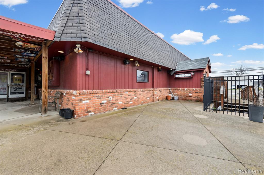 1090 Rochester Road, Troy, MI 48083 — Photo 61