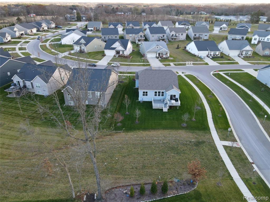 8211 Carston Lane, Brighton, MI 48116 — Photo 5