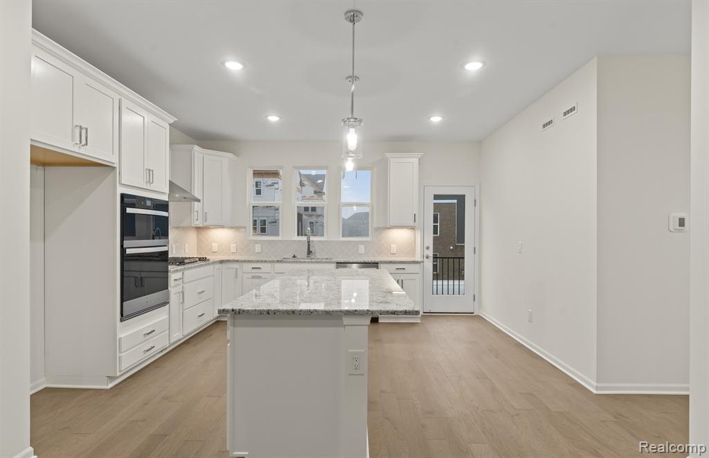42846 Atwood Avenue, Novi, MI — Photo 16