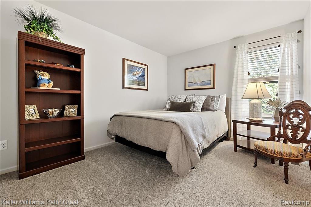 84 Greenan Lane, Lake Orion, MI 48362 — Photo 20