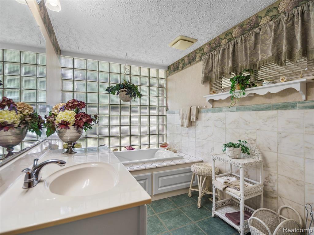 628 Riverside Drive, Linden, MI 48451 — Photo 19