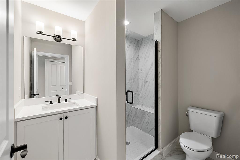 55308 HANFORD Court, Utica, MI 48316 — Photo 39