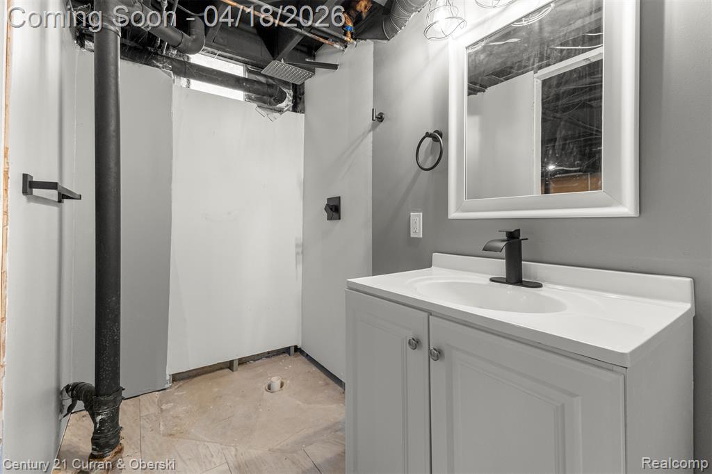 9133 Tavistock Drive, Plymouth, MI 48170 — Photo 34