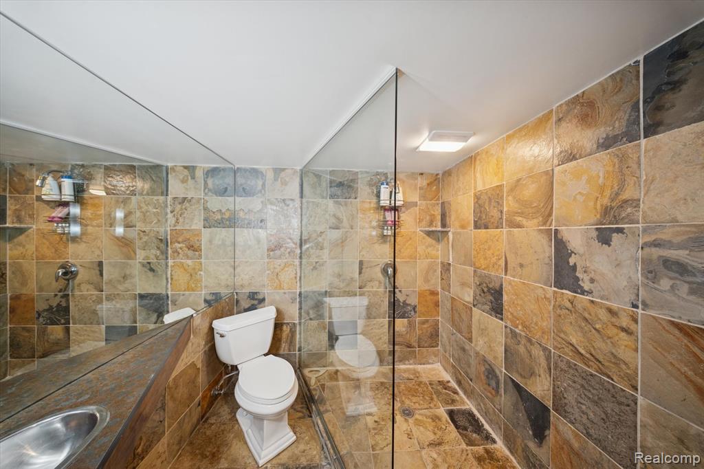 596 Henrietta Street, Birmingham, MI 48009 — Photo 48