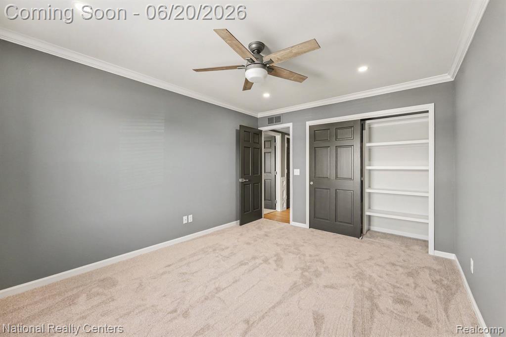 5076 Harbor Oak Drive, Waterford, MI 48329 — Photo 5