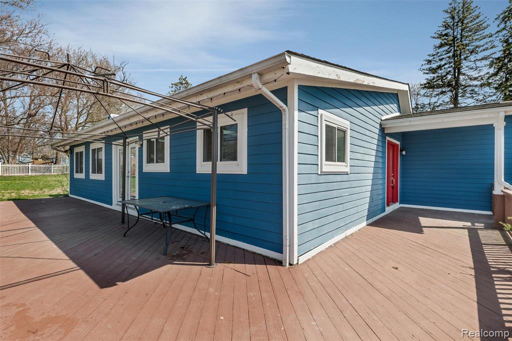 590 Hillwood, White Lake, MI 48383 — Photo 32