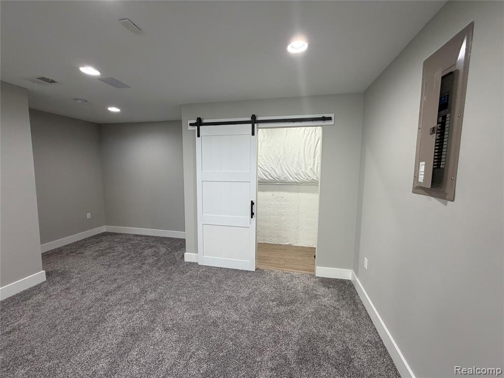 31065 Tremont Lane, Beverly Hills, MI 48025 — Photo 38