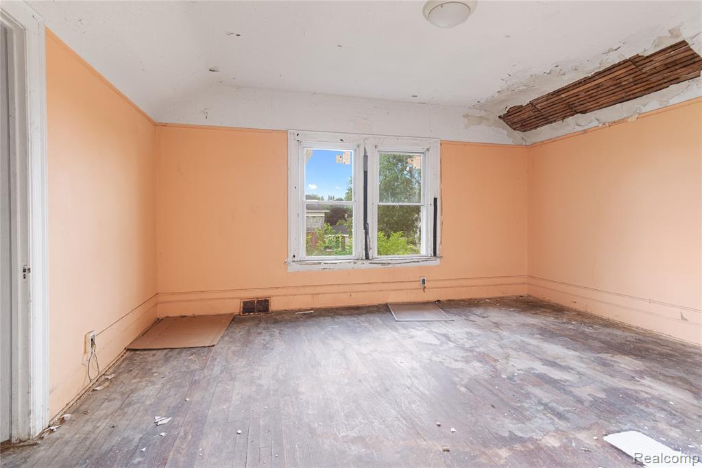 195 W Greendale, Highland Park, MI 48203 — Photo 9