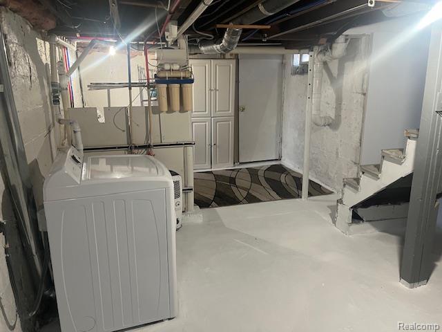 6452 BARKER Drive, Waterford, MI, 00000