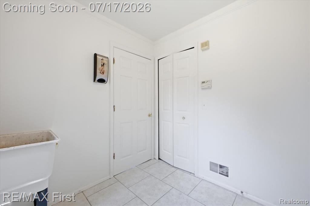 50443 Middle River Drive, Macomb, MI 48044 — Photo 42