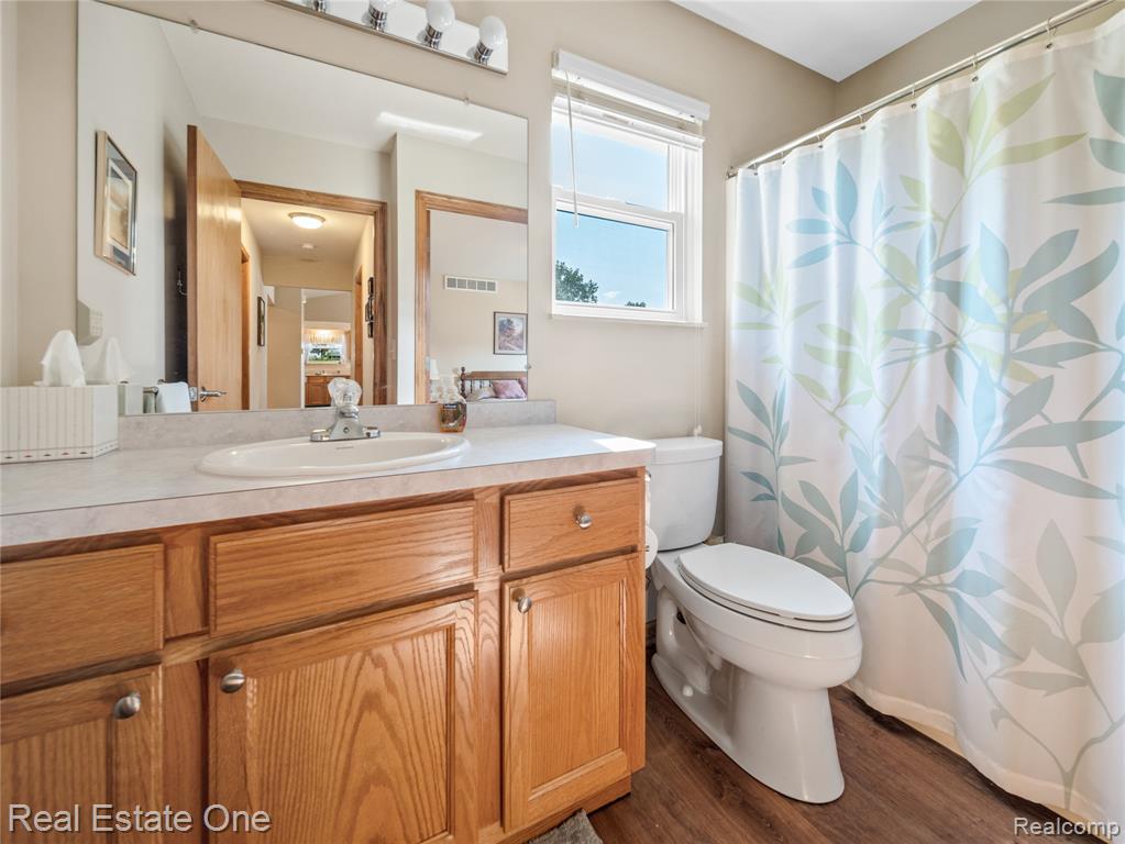 636 Vincent Street, Pinckney, MI 48169 — Photo 15