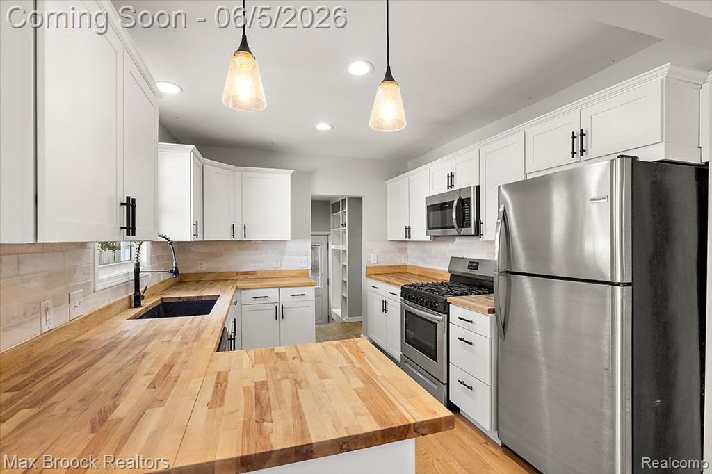 6431 Prairie Lawn, Waterford, MI 48329 — Photo 10