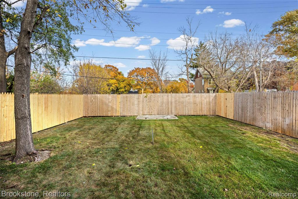 4888 Maxwell Street, Detroit, MI 48214 — Photo 41