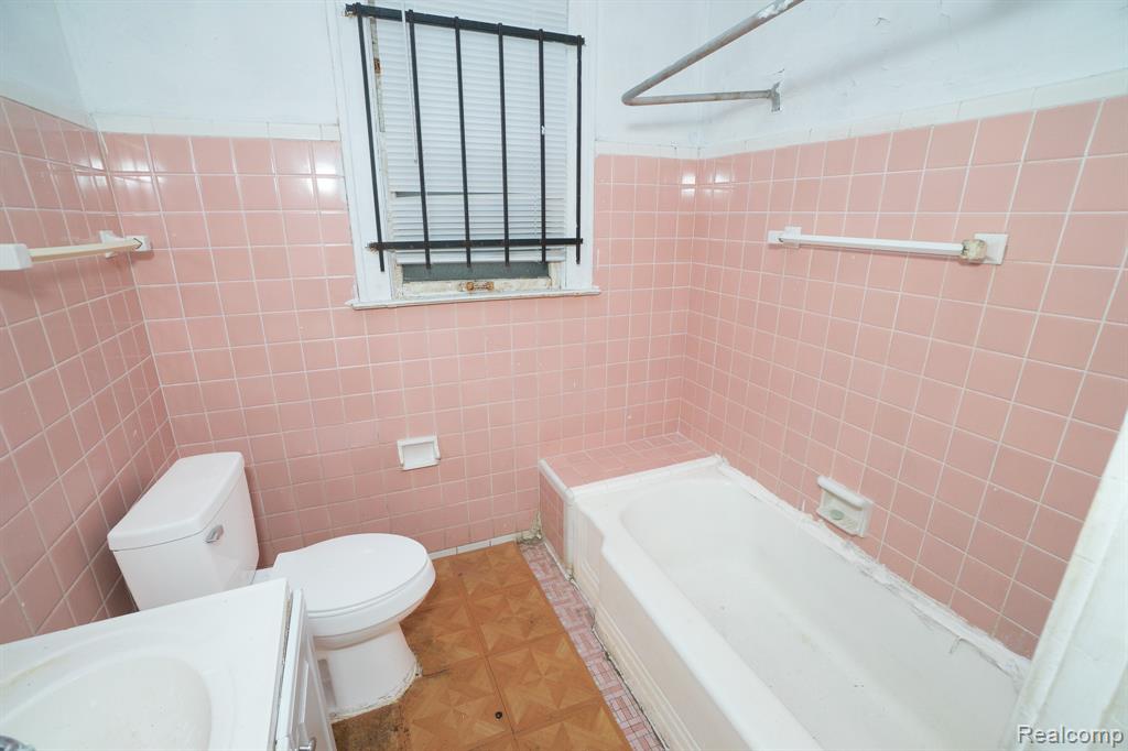 612 Lakewood Street, Detroit, MI 48215 — Photo 8