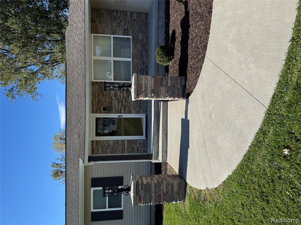 6128 Cold Spring Trail, Grand Blanc, MI 48439 — front exterior