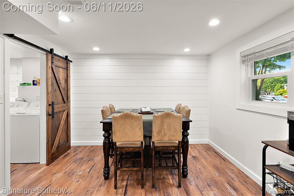 954 Panorama Drive, Milford, MI 48381 — Photo 16