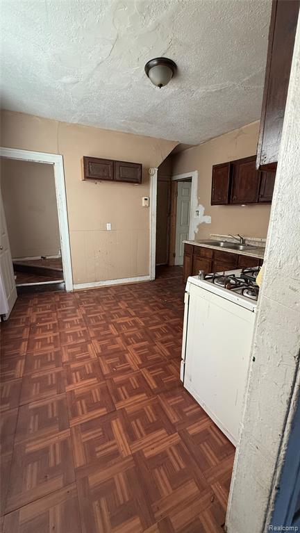 17833 Binder Street, Hamtramck, MI 48212 — Photo 9