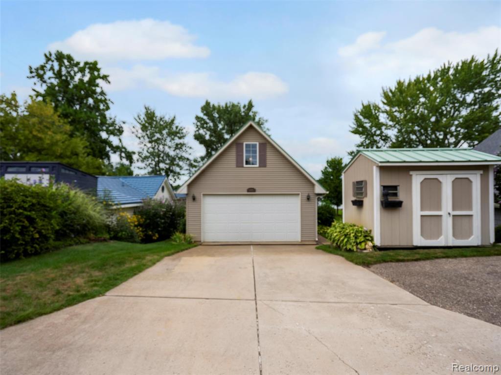 6102 Lakeview Park Drive, Linden, MI 48451 — Photo 28