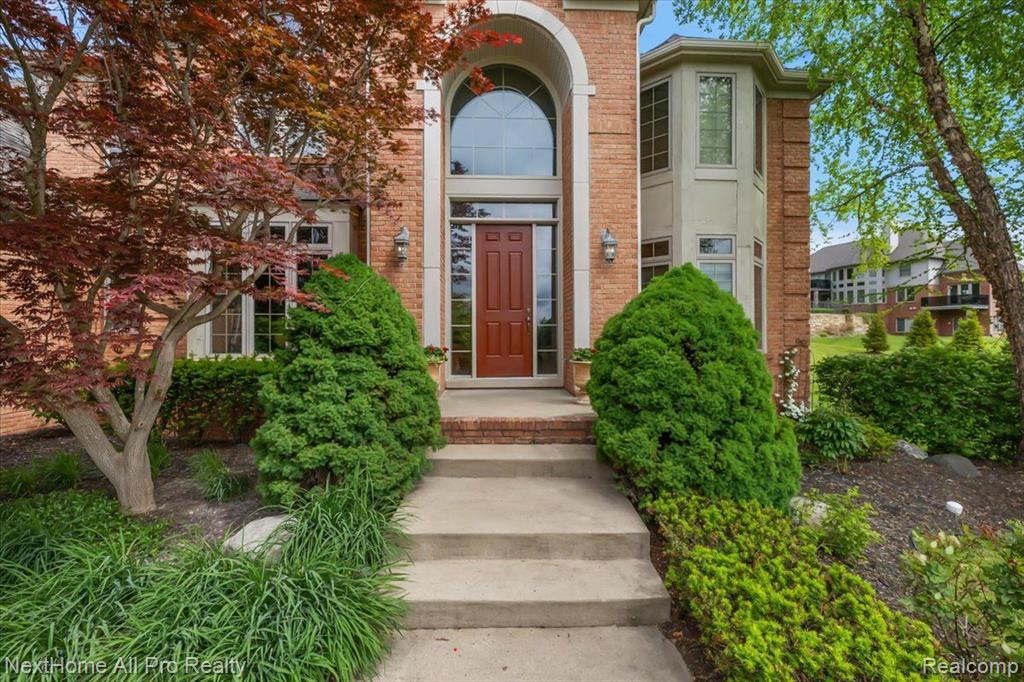 18730 MARBLE HEAD Drive, Northville, MI 48168 — Photo 6