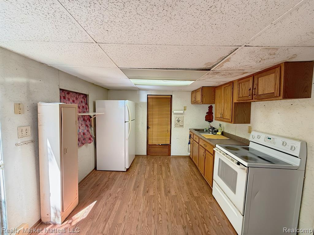 441 Peninsula Drive, Columbiaville, MI 48421 — Photo 6